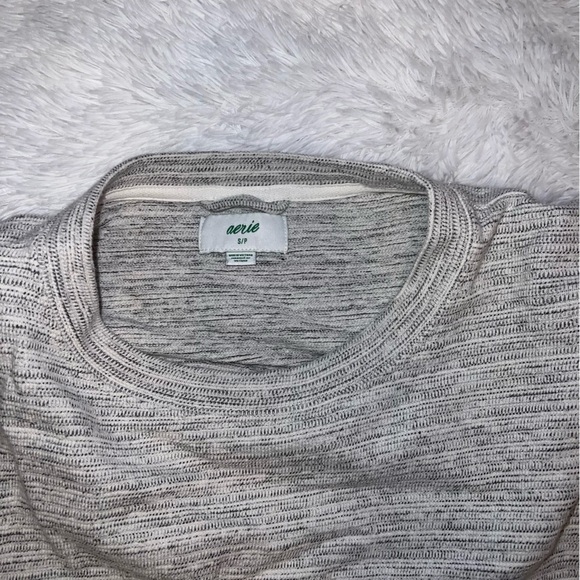 Aerie Heather Gray Oversized Crewneck size Small can fit Medium - Picture 4 of 5